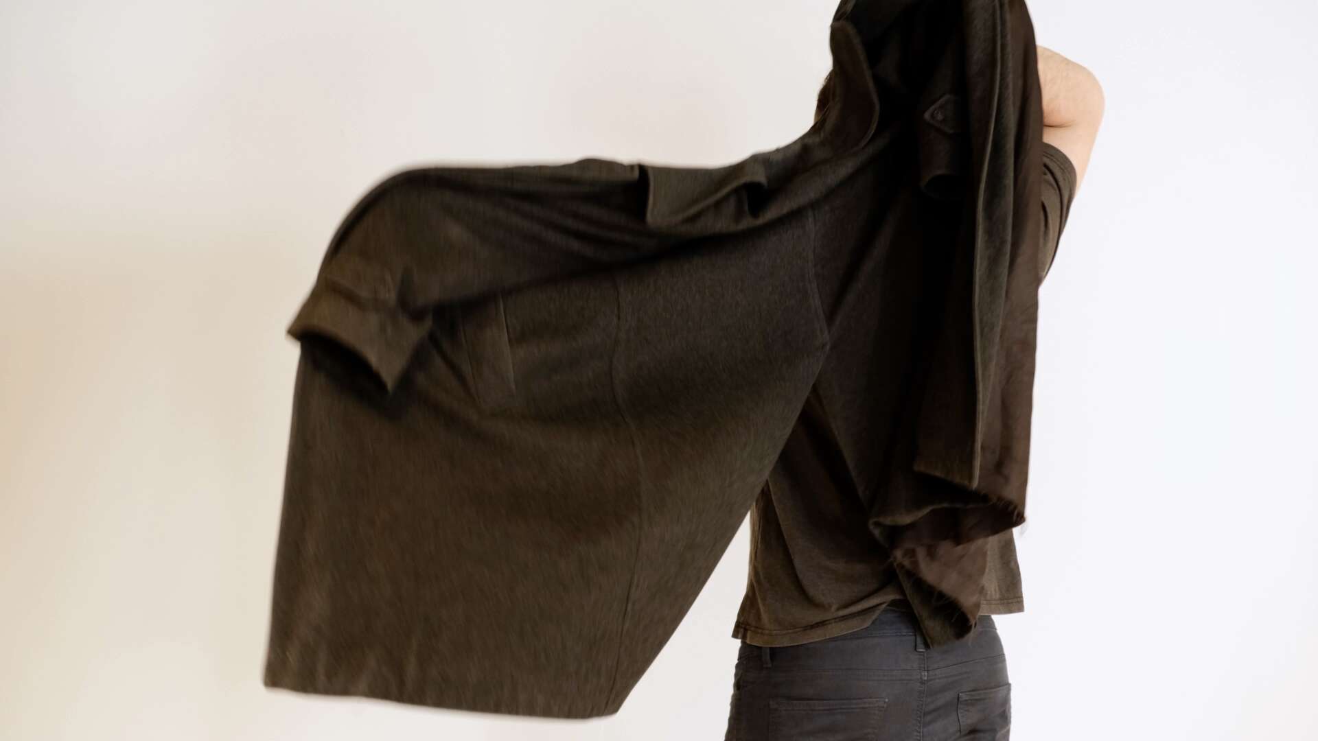 Kinaesthetic tactile sonic dialogue with coat